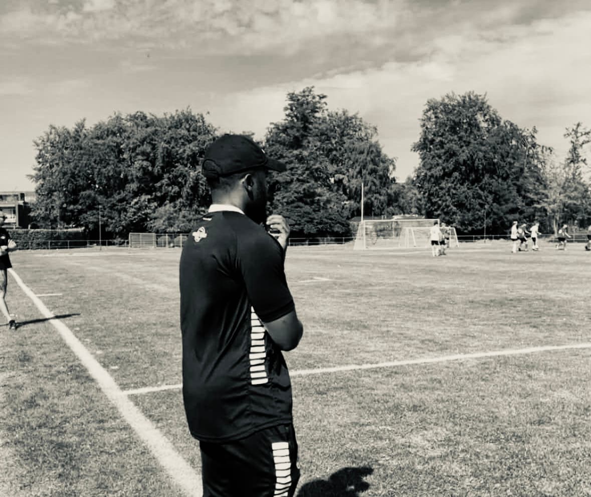 Arnaud observerer detaljerne